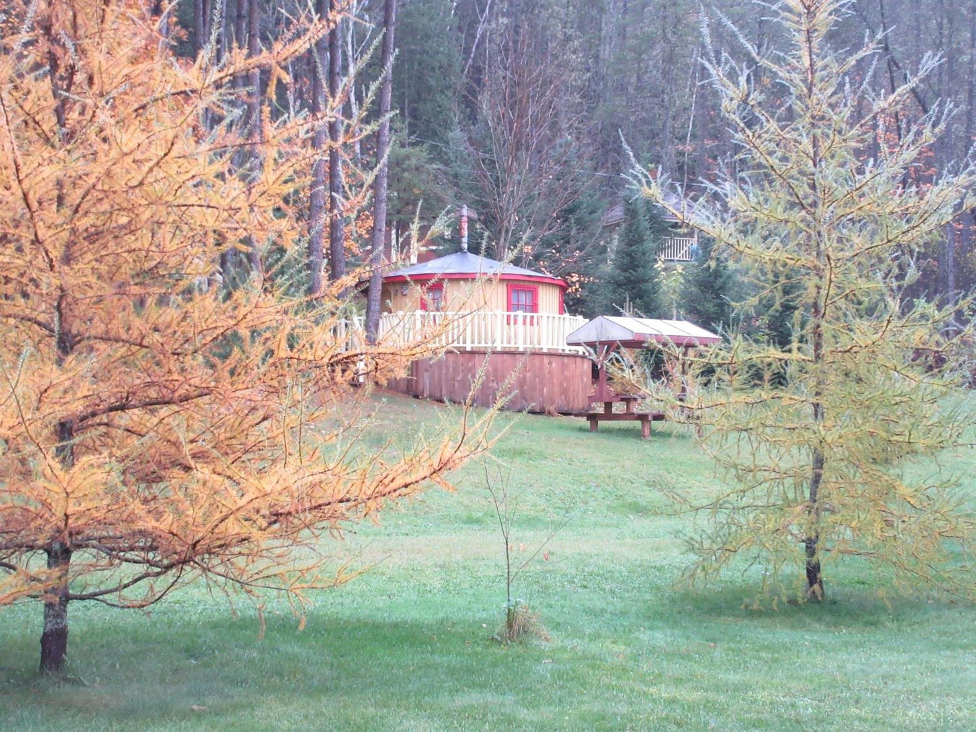 La Maison Sous Les Arbres Saint Roch de Mekinac Exteriér fotografie